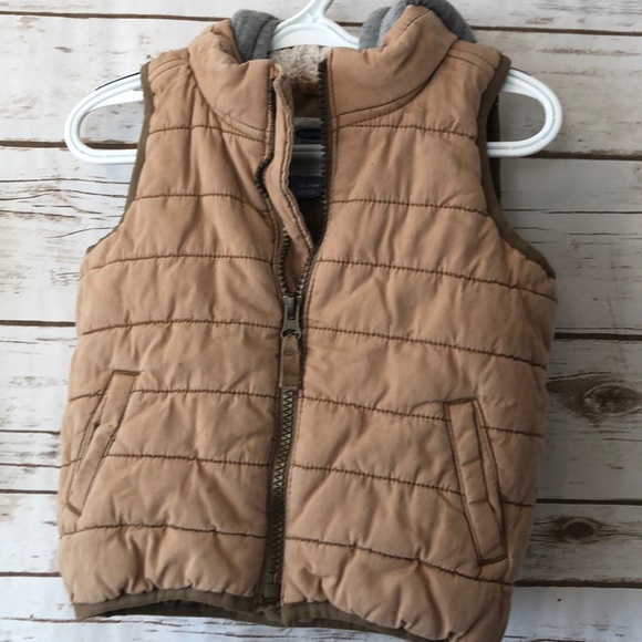 Old Navy Other - 18-24 month vest with Sherpa lined hood